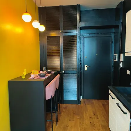 Διαμέρισμα Designed 2 In Urban With Ac, Wifi And Subway *
